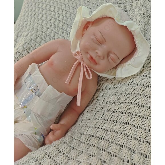 45cm Full Body Silicone Reborn Baby Dolls 6.16lbs Sleeping Newborn Baby Girl - Picture 10 of 15